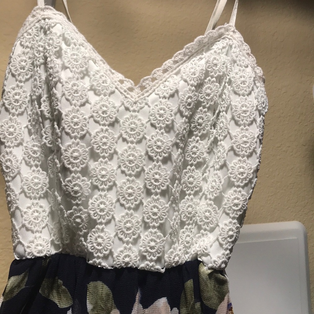 Dress - Picture 2 of 2